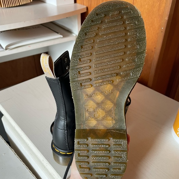 Dr. Martens - Picture 6 of 6